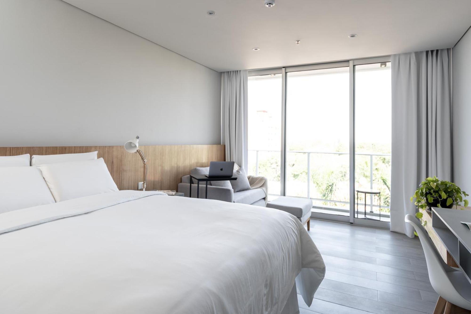 Zt Coliving And Hotel 亚松森 外观 照片